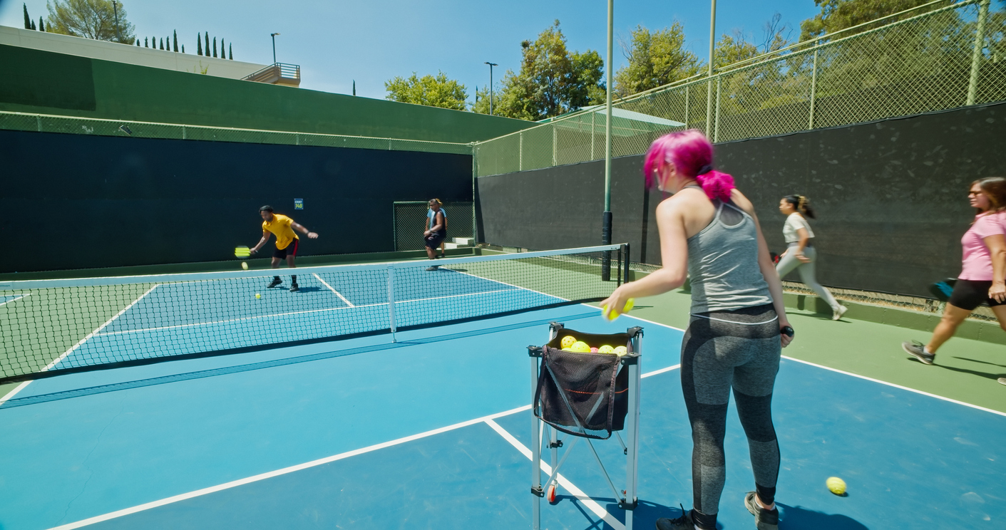 Private vs. Group Lessons: Your Path to Pickleball Mastery