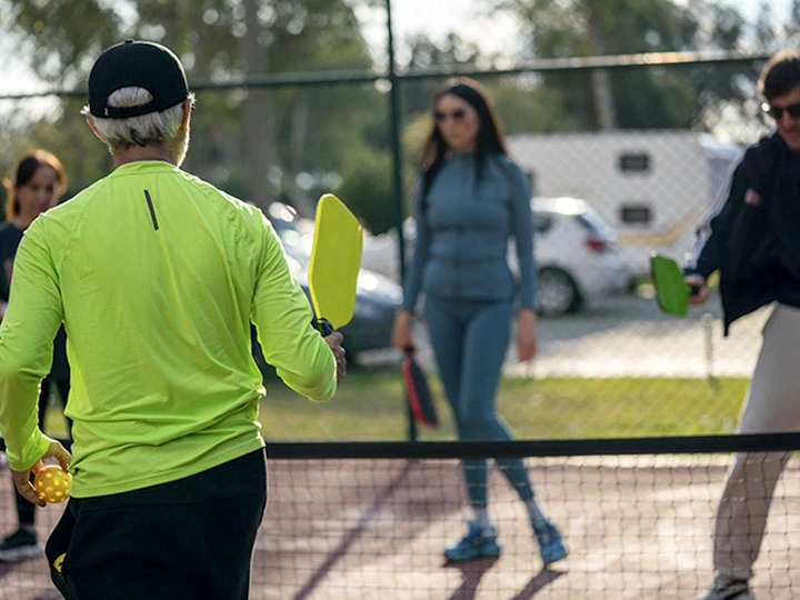 Discover the Benefits of the “3 and Me” Pickleball Lesson